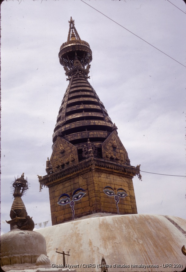 Vallée de Kathmandu c.1970 / Stupa de Swayambhunath.  / Hyvert, Gisèle  / Swayambhunath (Kathmandu district), Népal 