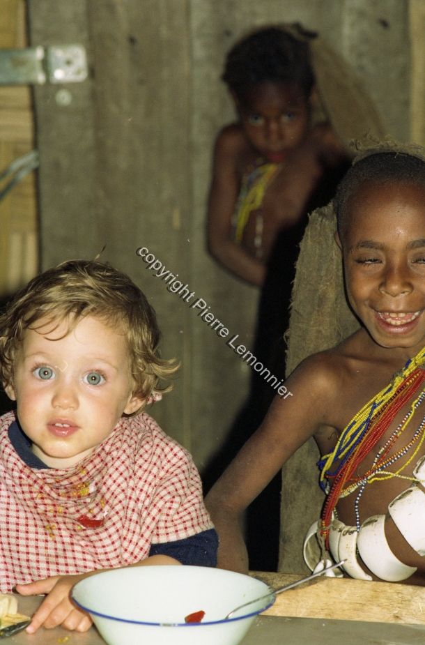 1990 / 1990 / Lemonnier, Pierre /  Papua New Guinea/ Papouasie-Nouvelle-Guinée
